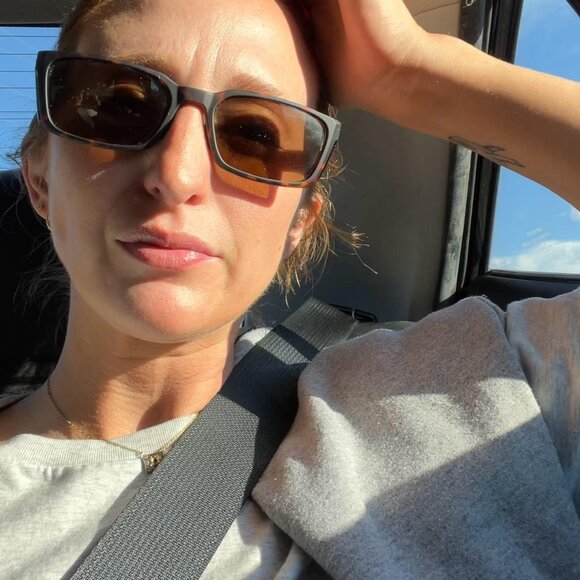 Jane, NYC - Picture 3 of 4